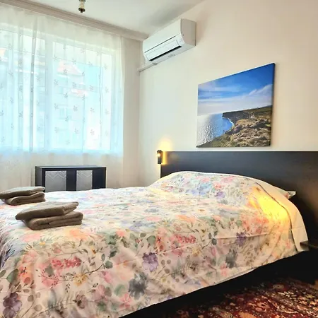 Apartment Comfortable Family With Parking